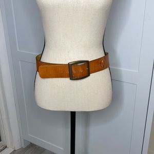 Belt Leather Feather Design Women’s Size 34 Preowned